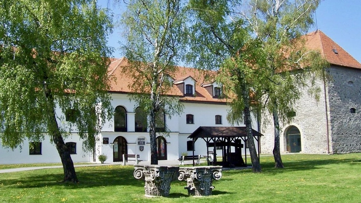 Tekovské múzeum v Leviciach